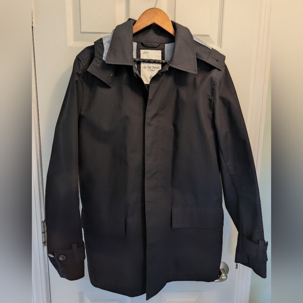 Gap Men's Navy Blue Rain Coat w/ Detachable Hood